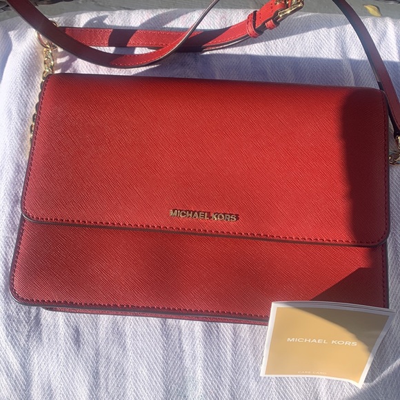 Michael Kors Daniela Large Saffiano Leather Crossbody Bag - Picture 9 of 14